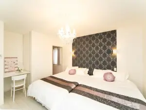 Shiga Lakeside Villa