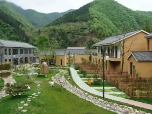 Muxin Hotspring Wellness Resort B&B