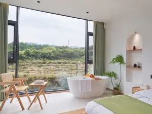 Dongli Xiyin B&B (Wangxian Valley Scenic Area)