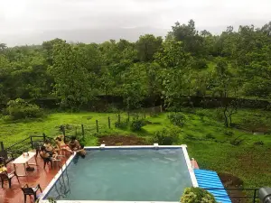Bandy's Riversong Villa By WB Resorts
