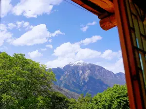 Danbalaxian Homestay