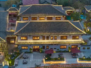 Floral Lux Hotel·Simple and Rustic hotel