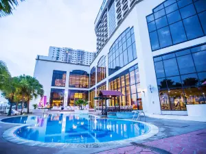 Grand Riverview Hotel
