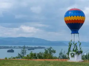 Dianchi Lake Taohuali (South Shore Beach Theme Park)