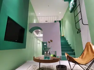 Simple House Design Hotel