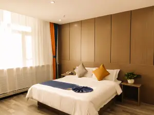 如家派柏·雲酒店（七台河大學市民中心店）