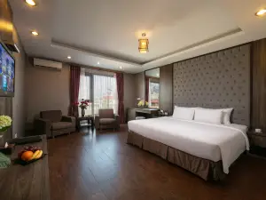 Khách sạn Sen Luxury