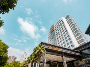 Maple Leaf Garden Hotel