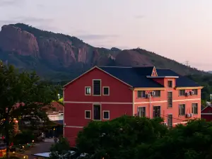 Fuyang Happy Courtyard Homestay