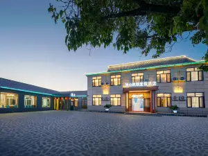 鏡泊湖納山納湖度假酒店
