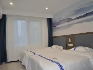 Mango Hotel