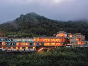 DUO YI SHU MID-LEVELS RESORT HOTEL