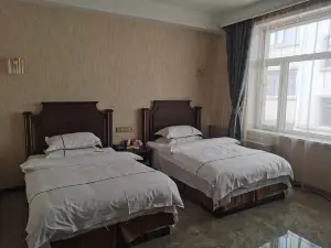 Baiquan Yuting Yipin Business Hotel