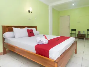 RedDoorz @ Frans Seda Kupang