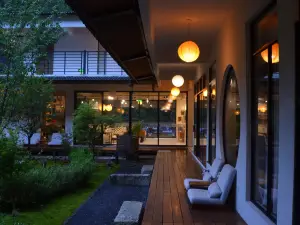 Xinchang Ma Fanglanshan Homestay