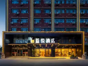 Fashion Hotel (Yingchuan Avenue, Changge Branch)