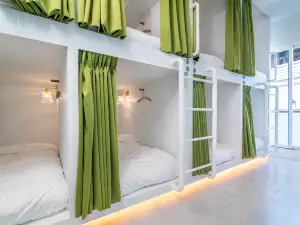 W3 HOSTEL- Self-Service Check-In Hotel