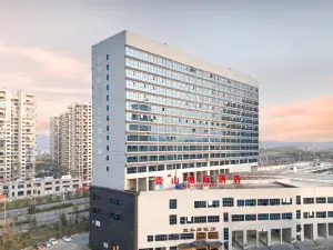 Dushan Yishan InterContinental Hotel