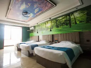 Home Inn Huayi Hotel (Boye Qugang Expressway)