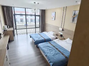 Qunicuo Hotel