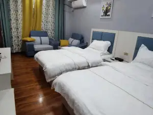 Zhenping Hongyuan Hotel