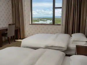 Jorge Enzalo Grand Hotel