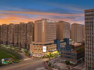 Kyriad Hotel (Xichang Qionghai 17 degrees Wanda Plaza)