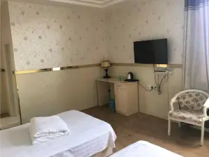 Chongqing Yaxuanju Hotel