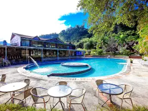 Master Bear Resort