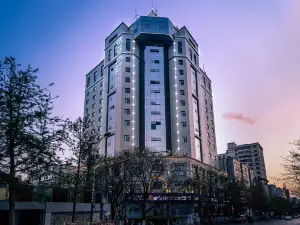 Orange Hotel (Kunming Green Lake)
