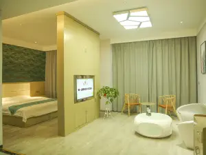 Mengyuan Ronghao Xinchen Hotel