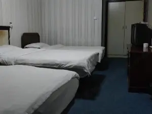 Zhidan Jingyuan Hotel