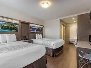 Super 8 by Wyndham Macleod Trail Calgary