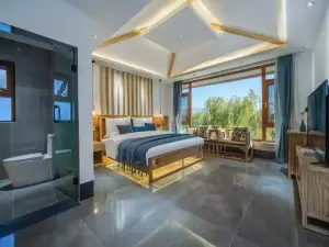 Wulong County Banshan Yunjv Hotel (Xiannü Mountain Tourist Center)