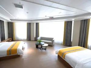 Home Inns Huayi Select Hotel (Qingtongxia Wenjin Second-hand Car Trading Market)