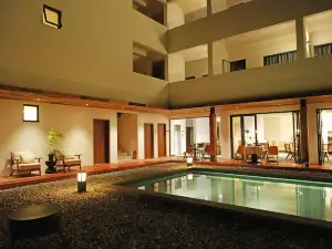 Four Seasons Hot Spring Private Soup Resort Hotel