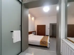Yuxingang Fashion Hotel