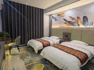 Zhengning Penglai Hotel