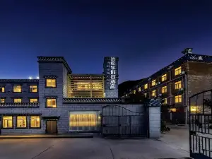 Van Hill holiday hotel