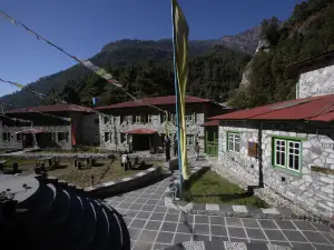 尼泊爾法克定山屋飯店