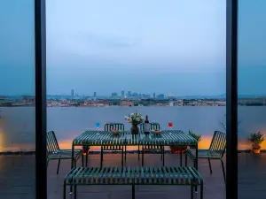 Nanhai Years Homestay (Guangzhou South High-speed Railway Station Linyuexi Subway Station)