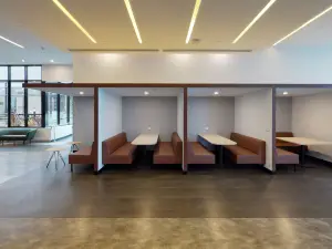 Essence Hotel Carlton