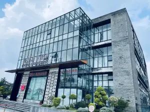 Youlan Yatang Hotel