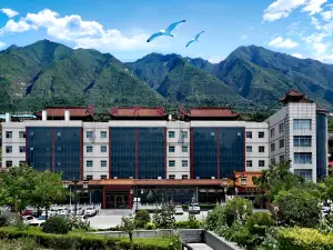 Huazhou Hotel