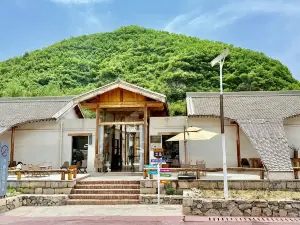 Sinna Meisu Hotel Lingchuan has a wind blowing shop