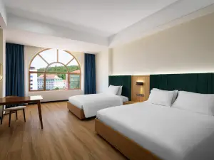 Grand Pailin Casino & Resort