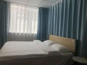 康平縣港僑楓麗賓館