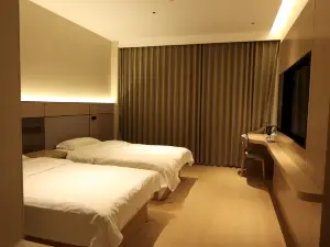 Sanhe International Hotel