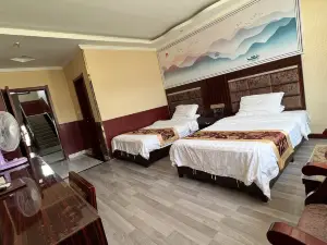 Hualonglongteng Business Hotel
