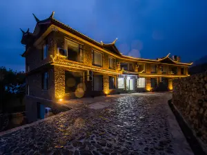 Tingfengboyuan Courtyard Green Forest Wild Luxury Holiday Homestay (Yulong Snow Mountain Branch)